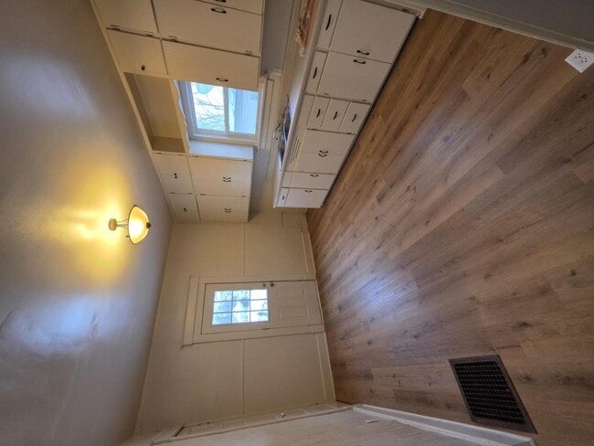 Foto del edificio - 466 W McKibben St