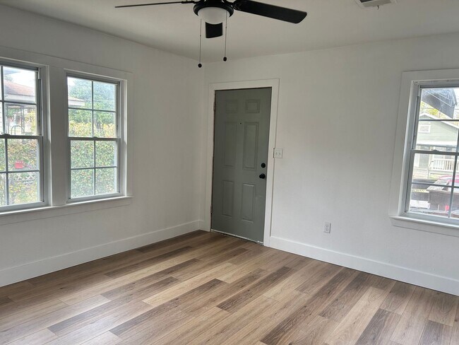 Foto del edificio - 1 Bedroom close to the University of Tulsa...