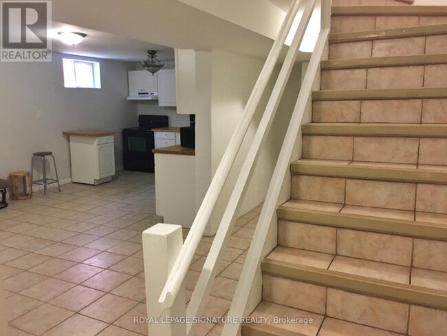 Building Photo - 885 Runningbrook Dr