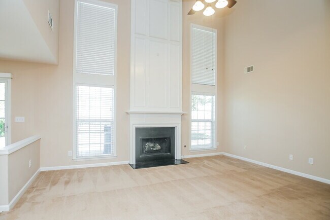 Building Photo - 8855 Grappe Trace