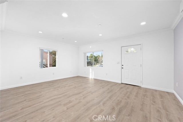 Building Photo - 2216 Laverna Ave