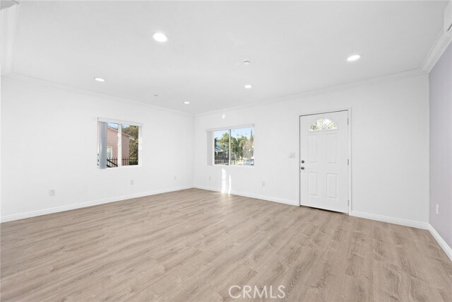 Foto del edificio - 2216 Laverna Ave