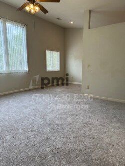 Building Photo - 111 Primrose Dr