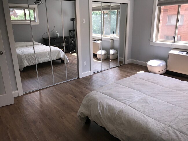 Foto del edificio - 3900 Tunlaw Rd NW