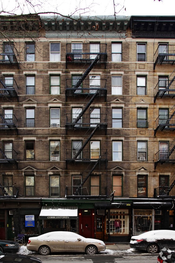 Building Photo - 314 E 9th St