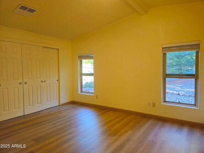 Foto del edificio - 10775 E Quail Run Rd