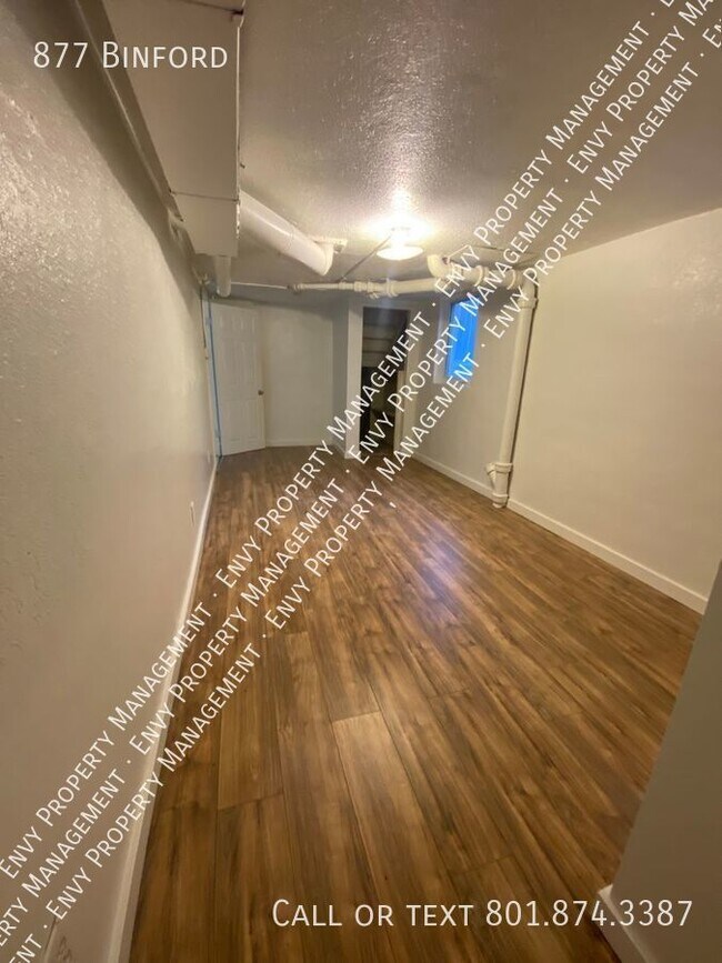 Foto del edificio - HALF OFF YOUR FIRST MONTH! Enormous  Pet F...