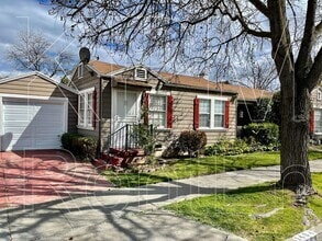 Building Photo - 1400 N Yosemite St