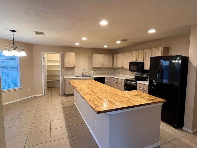 Foto del edificio - 4406 Cisco Valley Dr