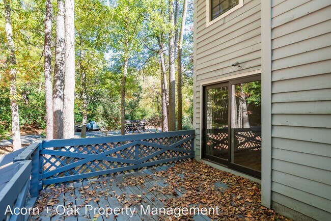 Building Photo - 2 br, 2.5 bath House - 1 Willow Bridge Drive