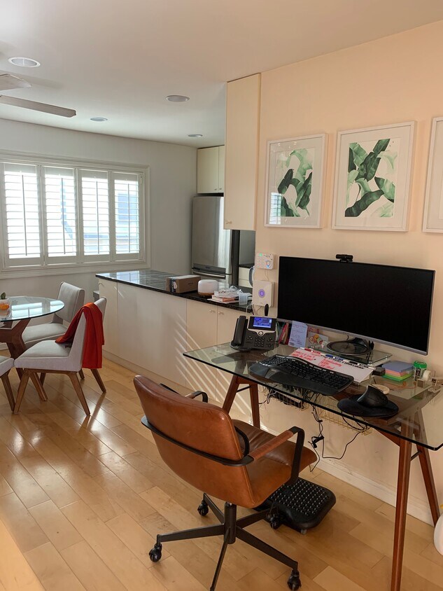 Sacious living room dining area, work station and sofa to relax - 2444 4th St