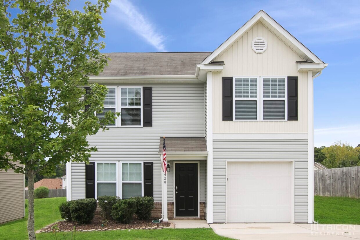 Foto principal - 1980 Clear Brook Dr