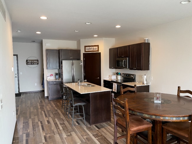 Building Photo - 4353 Eagle Ridge Ln