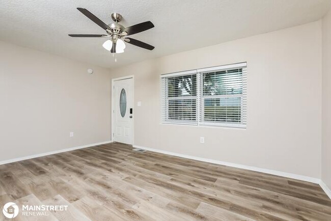 Foto del edificio - 1171 LAKEVIEW DR, CLERMONT, FL 34711