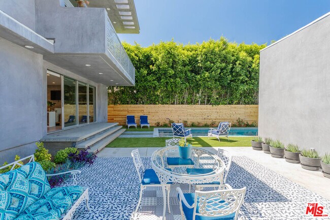 Foto del edificio - 959 N Vista St