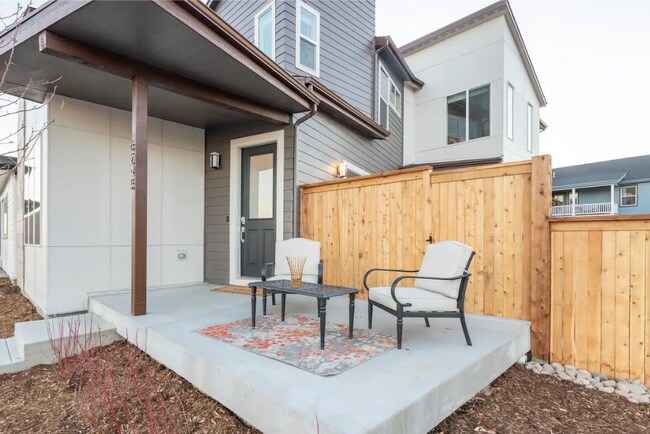 Foto del edificio - 6245 Hanover St