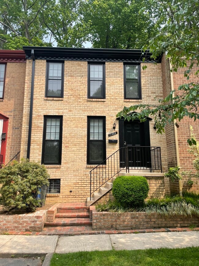 Building Photo - 11323 Palisades Ct