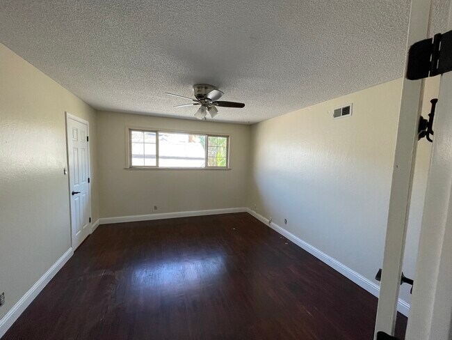 Master Bedroom - 4684 Sorrento Park Ct