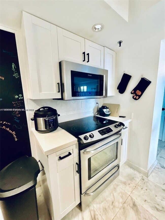 Foto del edificio - 20355 NE 34th Ct