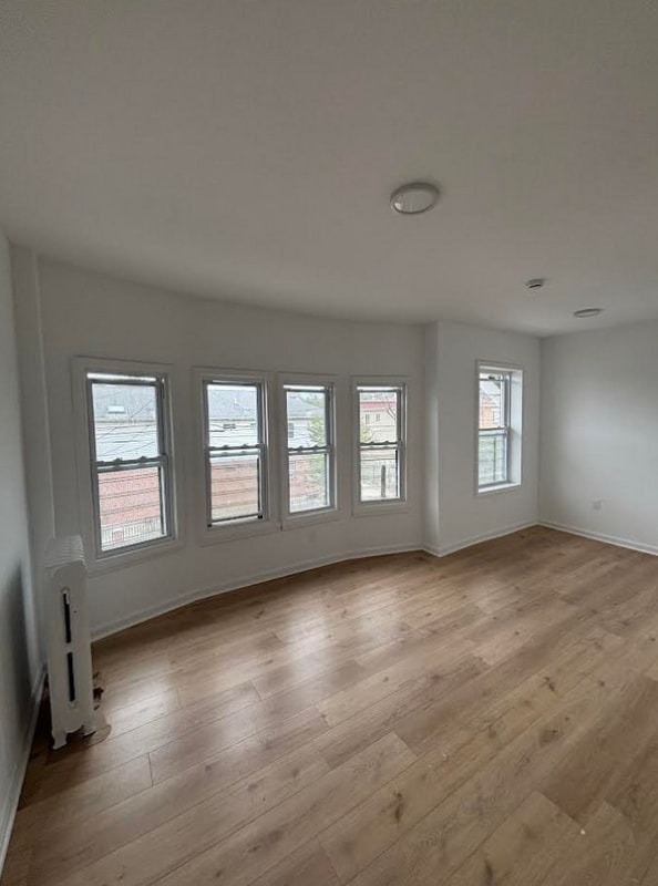 Building Photo - 10-59-59 McBride St