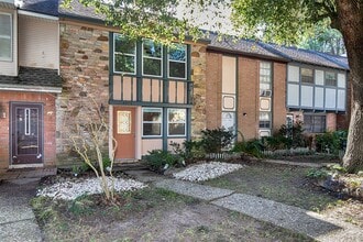 Building Photo - 431 Sunset Dr