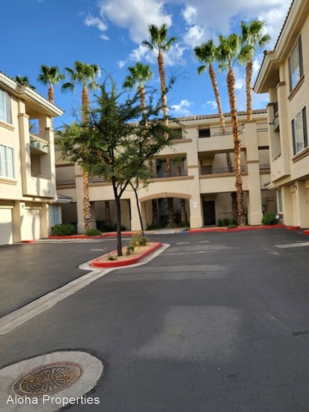 Primary Photo - 2 br, 2 bath House - 7119 S. Durango Dr. #108