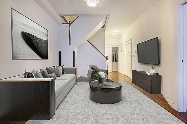 Building Photo - 314 W 58th St
