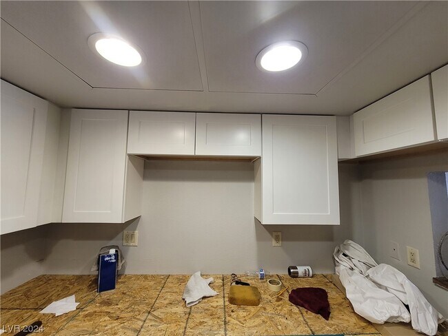 Foto del edificio - 5520 W Lake Mead Blvd