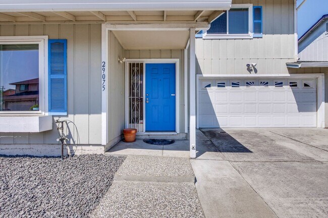 Foto del edificio - Open House This Friday the 12th From 12-1PM!