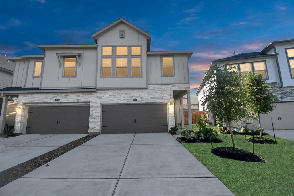 Foto principal - 5535 Holly Haven Ct