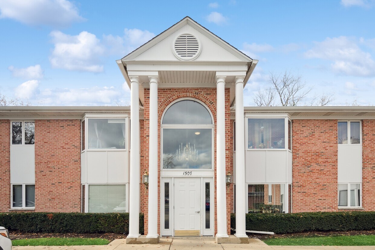 1507 N Milwaukee Ave Unit N403A, Libertyville, IL 60048 Condo for