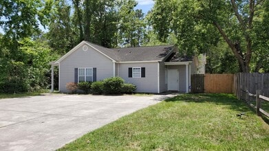 Building Photo - 375 Lullwater Dr