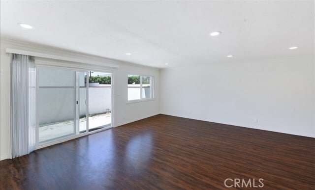 Building Photo - 18645 Oriente Dr