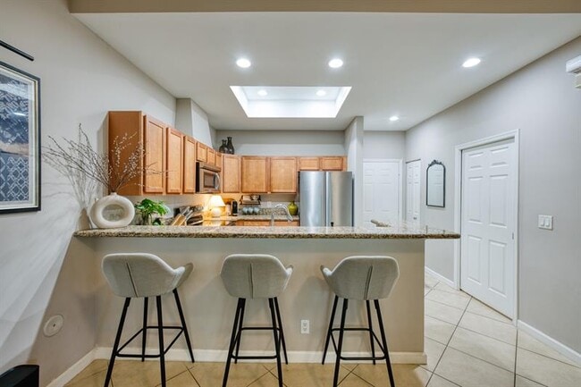 Foto del edificio - 545 SW 18th Ave