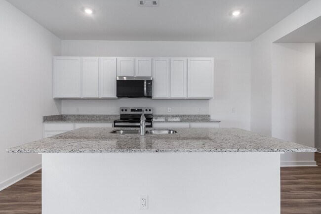 Building Photo - Brand New Home Waiting For you!