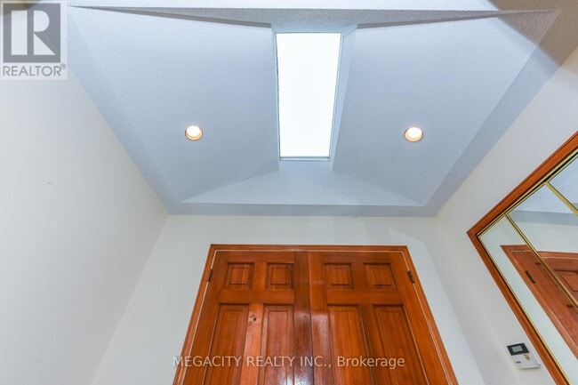 Building Photo - 27 Kiskadee Dr