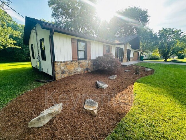 Photo - 4429 Doris Cir House