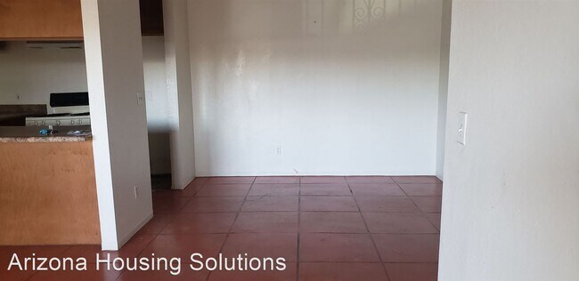 Foto del edificio - 3 br, 2 bath House - 810 S. Langley Ave. #104