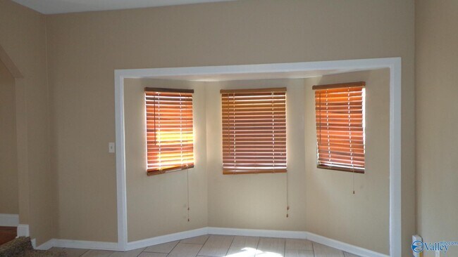 Foto del edificio - 3102 Greenhill Dr NW
