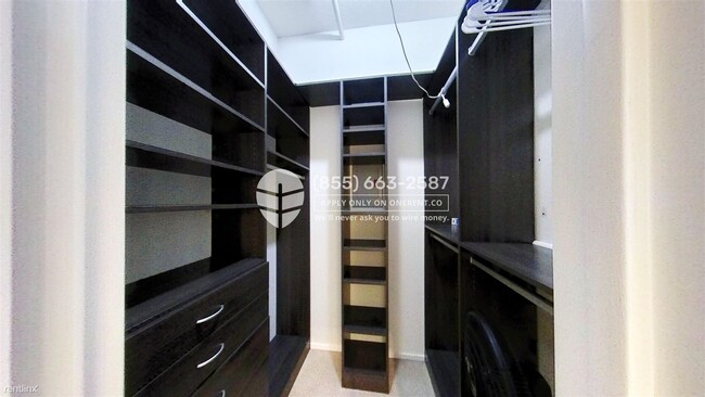 Foto del edificio - 300 3rd St