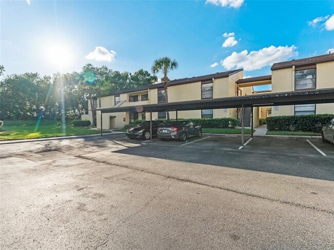 Foto del edificio - 13608 S Village Dr