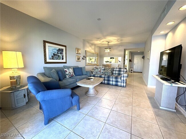 Foto del edificio - 6670 Huntington Lakes Cir