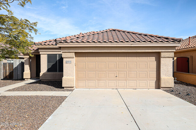 Building Photo - 10514 W Foothill Dr
