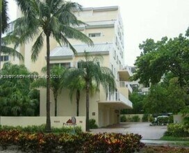 Building Photo - 50 Ocean Ln Dr