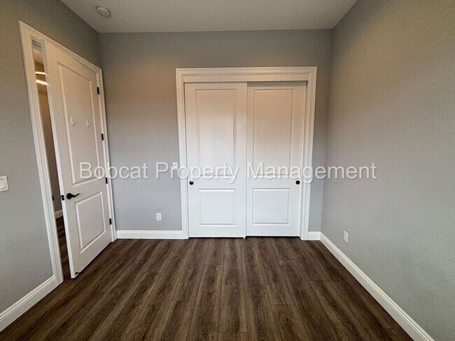 Foto del edificio - 3108 Cambria Lp