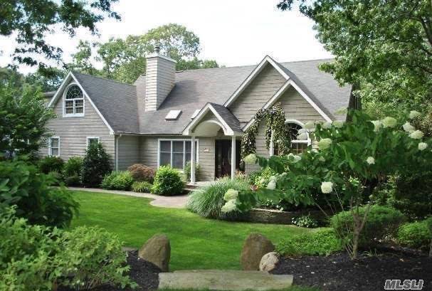 Primary Photo - 5 Cathedral Ct