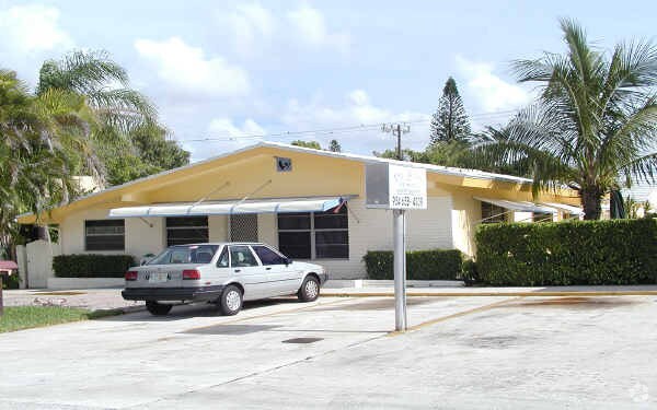 Foto del edificio - 1973-1979 NE 4th St