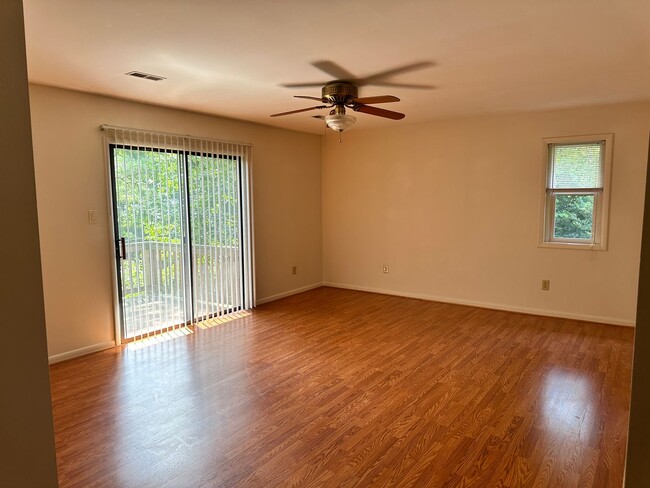 Building Photo - 153 Albemarle Dr