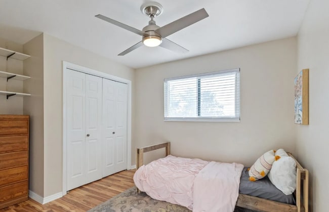 Building Photo - 935 S 1500 E St