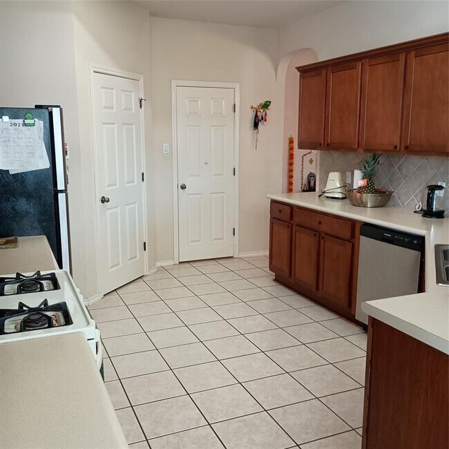 Foto del edificio - 11616 Fletcher Hall Ln